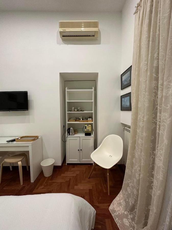 Bed and Breakfast La Stanza Di Eleonora Neapel Exterior foto